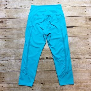 Zyia Turquoise Mesh Hi-Rise Capri Leggings